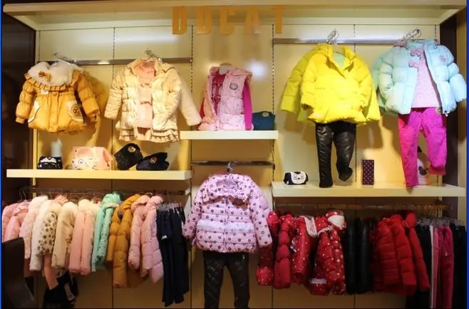 童装一手货源告诉你童装店商业成功的因素有哪些？